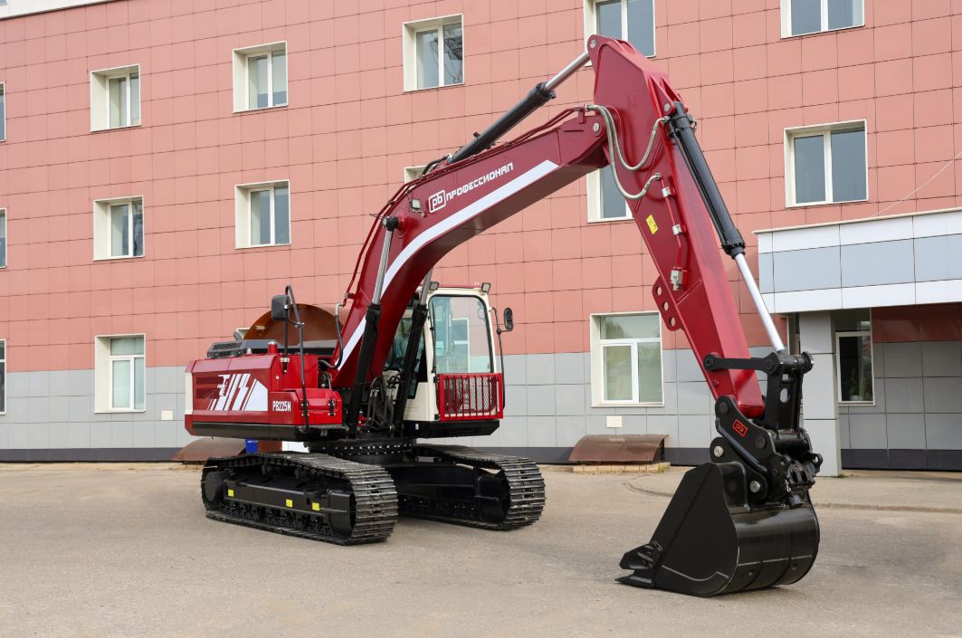 Гусеничный экскаватор Профессионал PB225N